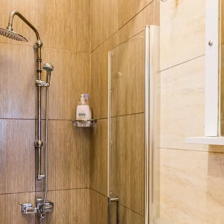 Bright 1 Bedroom Flat W/Ac In Cihangir *