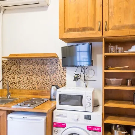 Lejlighed Bright 1 Bedroom Flat W/Ac In Cihangir *